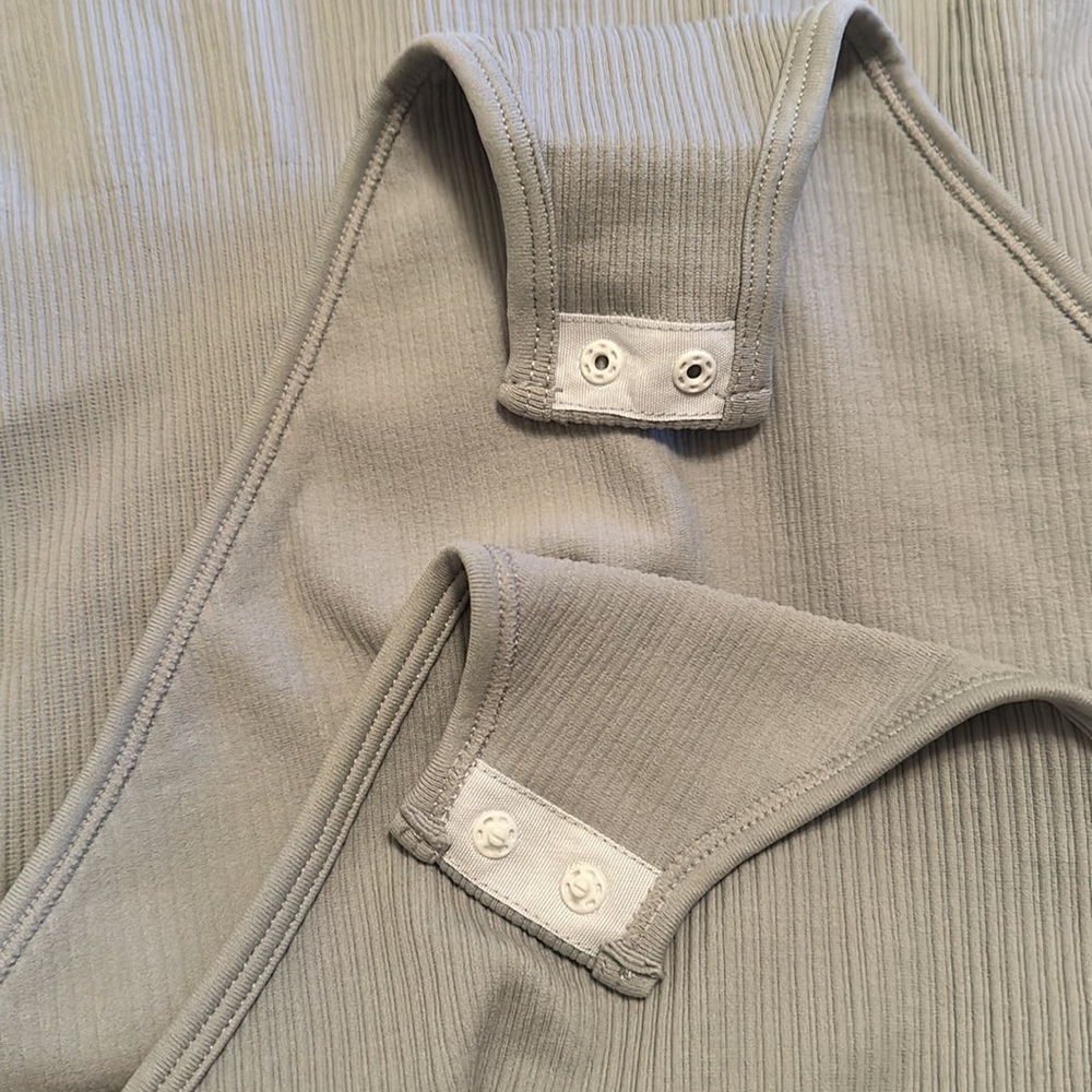 Ribbed square neck body suit gray Size L NWOT - Picture 6 of 8